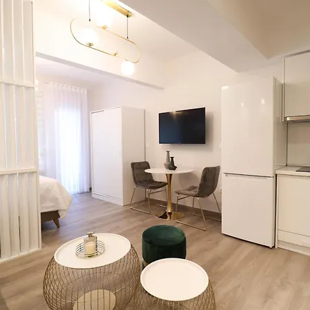 Apartman F & B Collection - Central Gems